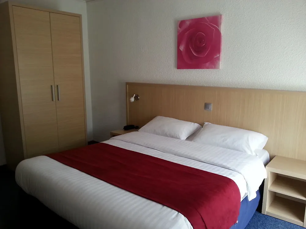 ***  Hotel Le Sud 胡安莱潘 法国