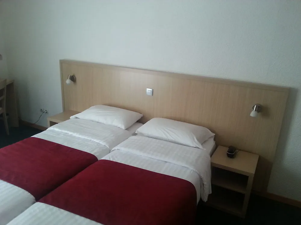 Hotel Le Sud Juan-les-Pins